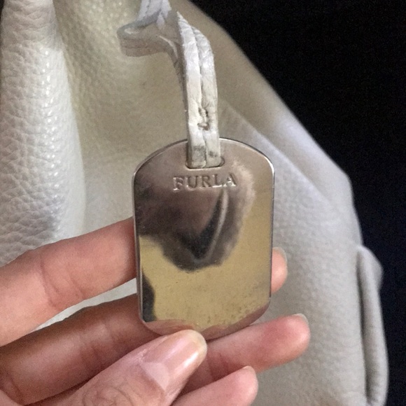 Furla big white leather bag with original dust bag - Picture 4 of 7